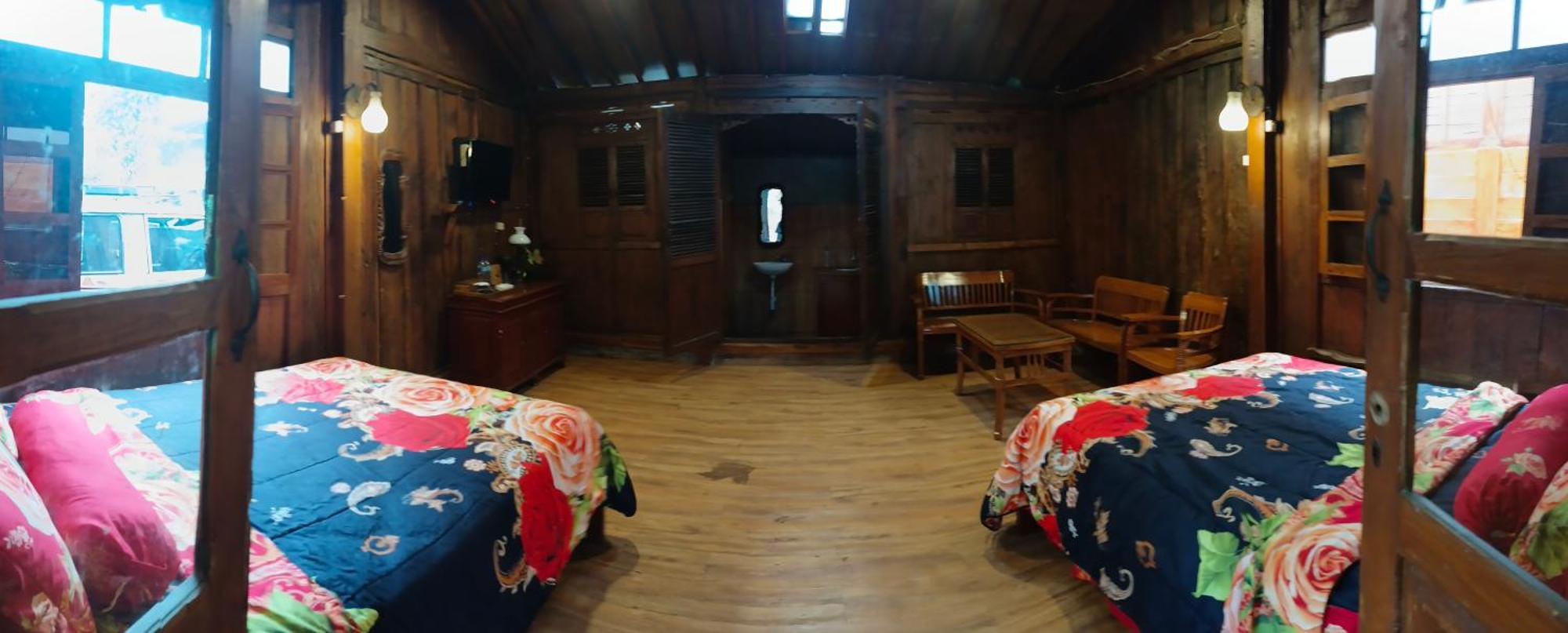 Omah Kayu Bromo Villa Ngadisari Exterior photo