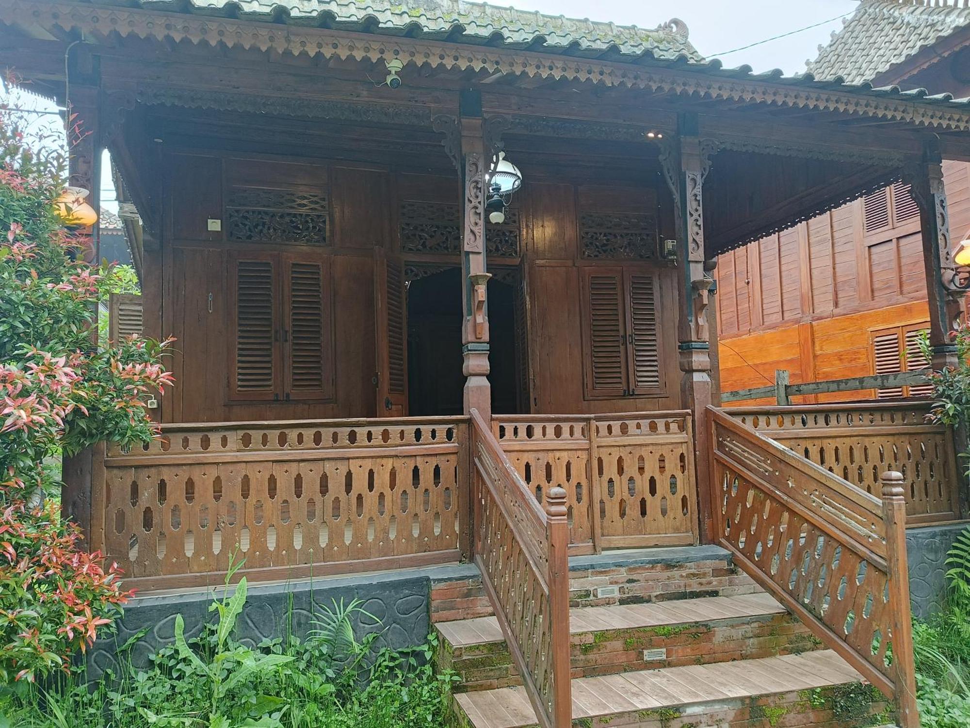 Omah Kayu Bromo Villa Ngadisari Exterior photo
